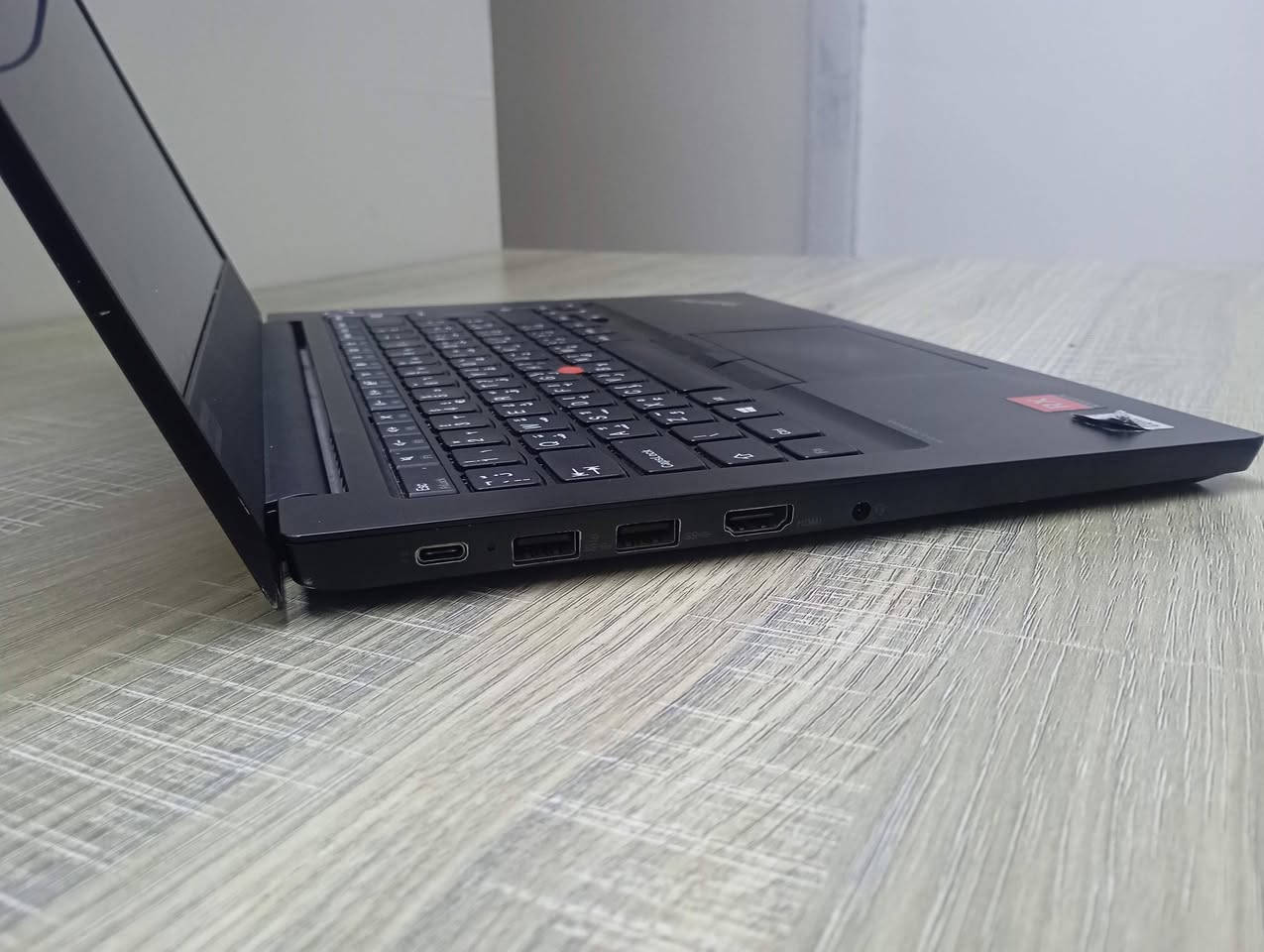 للبيع لابتوب Lenovo ThinkPad T14 بحالة ممتازة 🔥
🔹 الموديل: ThinkPad T14 Type 20RA
🔹 المعالج: Intel Core i7-10510U الجيل العاشر
🔹 الرام: 16GB DDR4
🔹 التخزين: SSD 1TB سريع
🔹 كرت الشاشة: Intel UHD Graphics + AMD Radeon RX 640 2GB
🔹 الشاشة: 14 إنش FHD
🔹 النظام: Windows 11 Pro 64-bit
🔹 بصمة + كيبورد ThinkPad أصلي ✅
🔹 مناسب للدراسة، العمل، البرمجة، التصميم والبرامج اليومية
🔹 حالة الجهاز: ممتازة
عارضها 570 الف وبيها مجال بسيط


**إذا كنت صاحب هذا الإعلان وتريد حذفه لأي سبب، رجاءا أرسل رسالة إلى الدعم الفني**