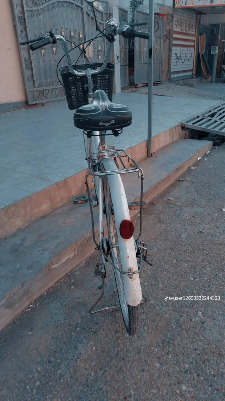 السلام عليكم بايسكل للبيع طير الوراء والدائره قدامي يراجعون كمامه خلفي ما يشتغل سعر 55 نهايته 60 مكان عروبه حي النصر يم المدرسه الشعب مراوس شحن الرؤوس


**إذا كنت صاحب هذا الإعلان وتريد حذفه لأي سبب، رجاءا أرسل رسالة إلى الدعم الفني**