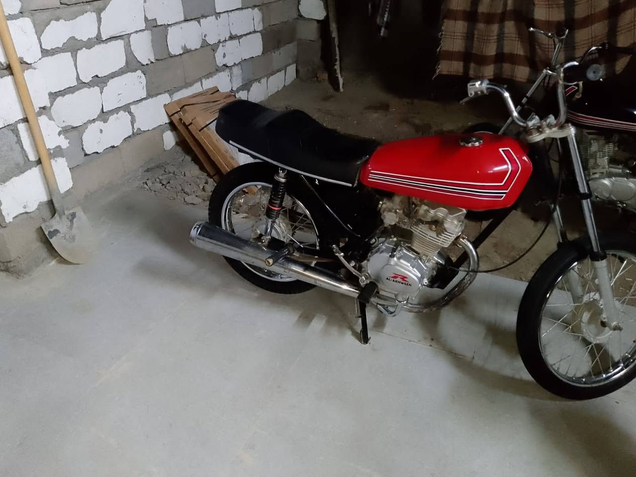 السلام عليكم درجه نامه ومحرك رابيدو بعده جيس السعر 500وبيه مجال جماعت 400 لاترسل  مكاني سوق الشيوخ حي العسكري شارع التربي خاص موجود ***********
