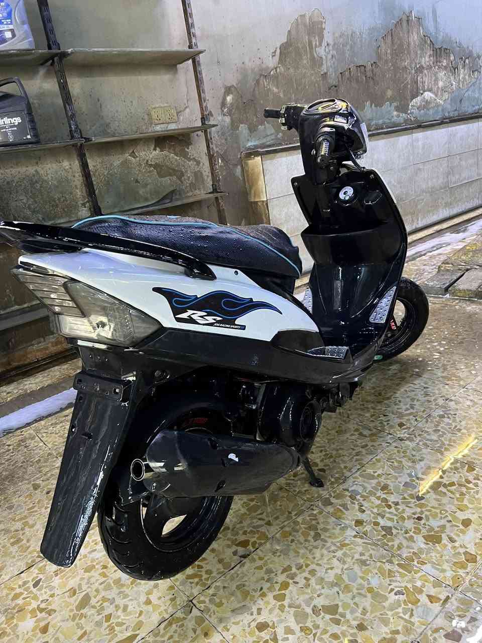 ماكس عدله ما مفتوحه عل بلاد مكينه جديده شرط للجماليه كفرات جديده السعر 600وبيها مجال بسيط
***********
