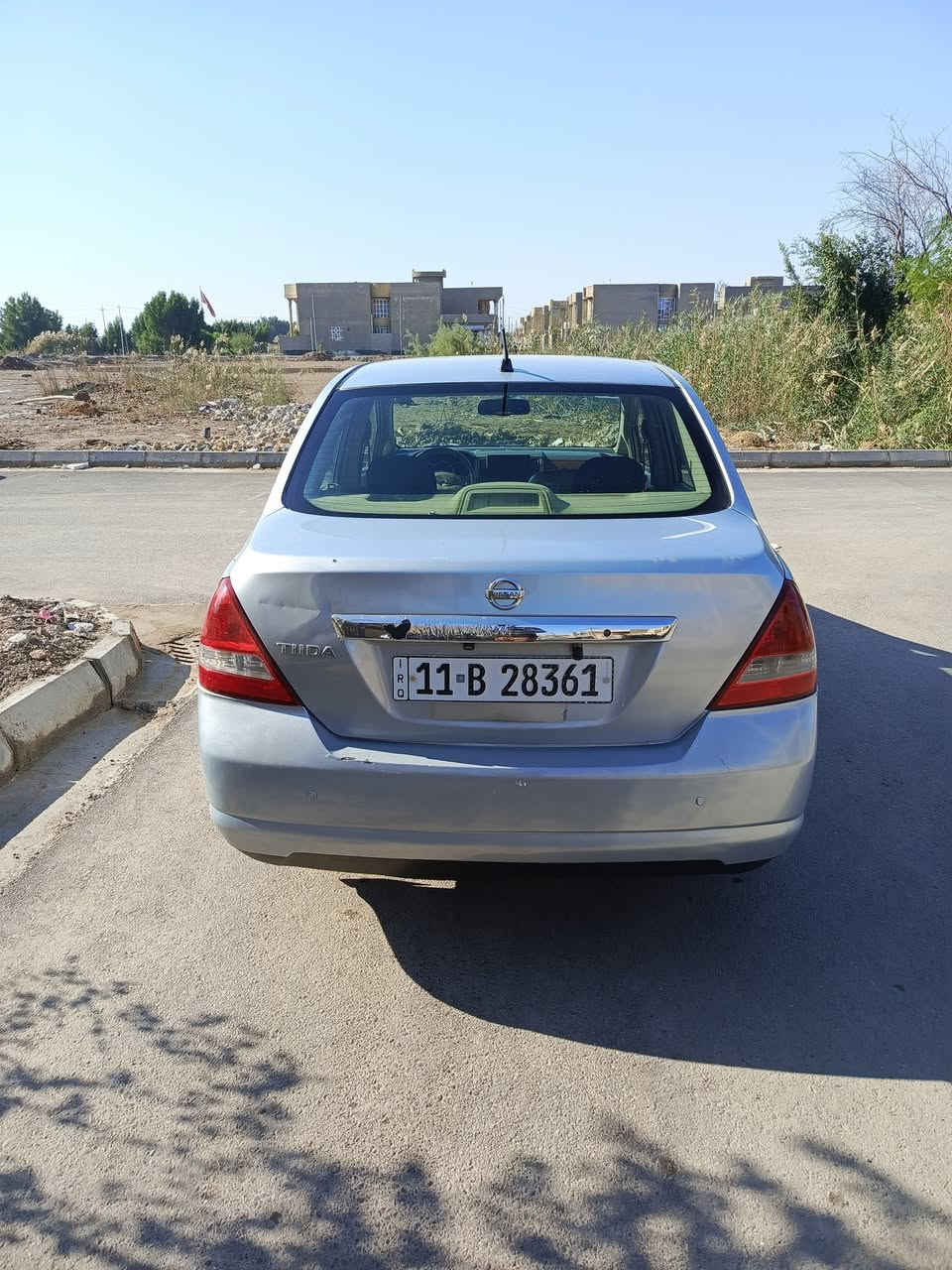 نيسان تيدا موديل 2007 
مواصفات خاصة مكينه وكير خير من الله تبريد ثلج تدفئه شغاله سيارة قطرة معجون ما بيها فقط صبغ عام جماليه سياره بئسمنا غير متواجدين ع فيس السعر 73 بيها مجال مكان السيارة كوت واسط للاستفسار ***********

