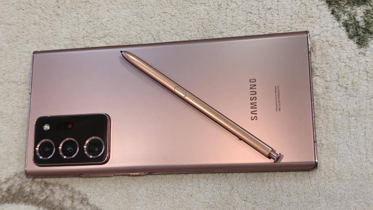 السلام عليكم نوت 20التر ذاكره 128جهاز كلش قوي ومرتب وكلشي بيه شغال مابيه اي عيب مجرد هذني الخطوط الي بشاشه وما ماثرات على المس نهائين مراوس بايباد او ابيع 
رقمي ***********
