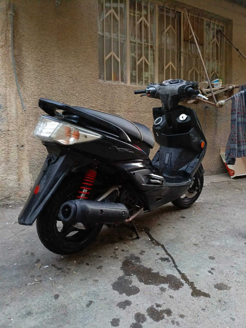 سلام عليكم دراجه سكنس فحل نوزل خطين ام طلاعات دراجه كفاله عامه مكينه بلاد كهربائيات  كلها شغاله اوراق كامله السعر 550 وبيه مجال المكان بغداد الكرخ قرب جامع شيخ معروف لستفسار ***********
