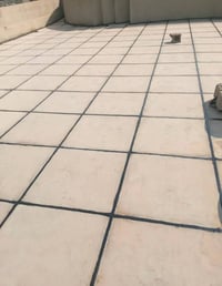 كادر لعمل الأسطح ماستك قلع واضافه وكوي ومعالجه الاماكن فيها رطوبه للتو...
