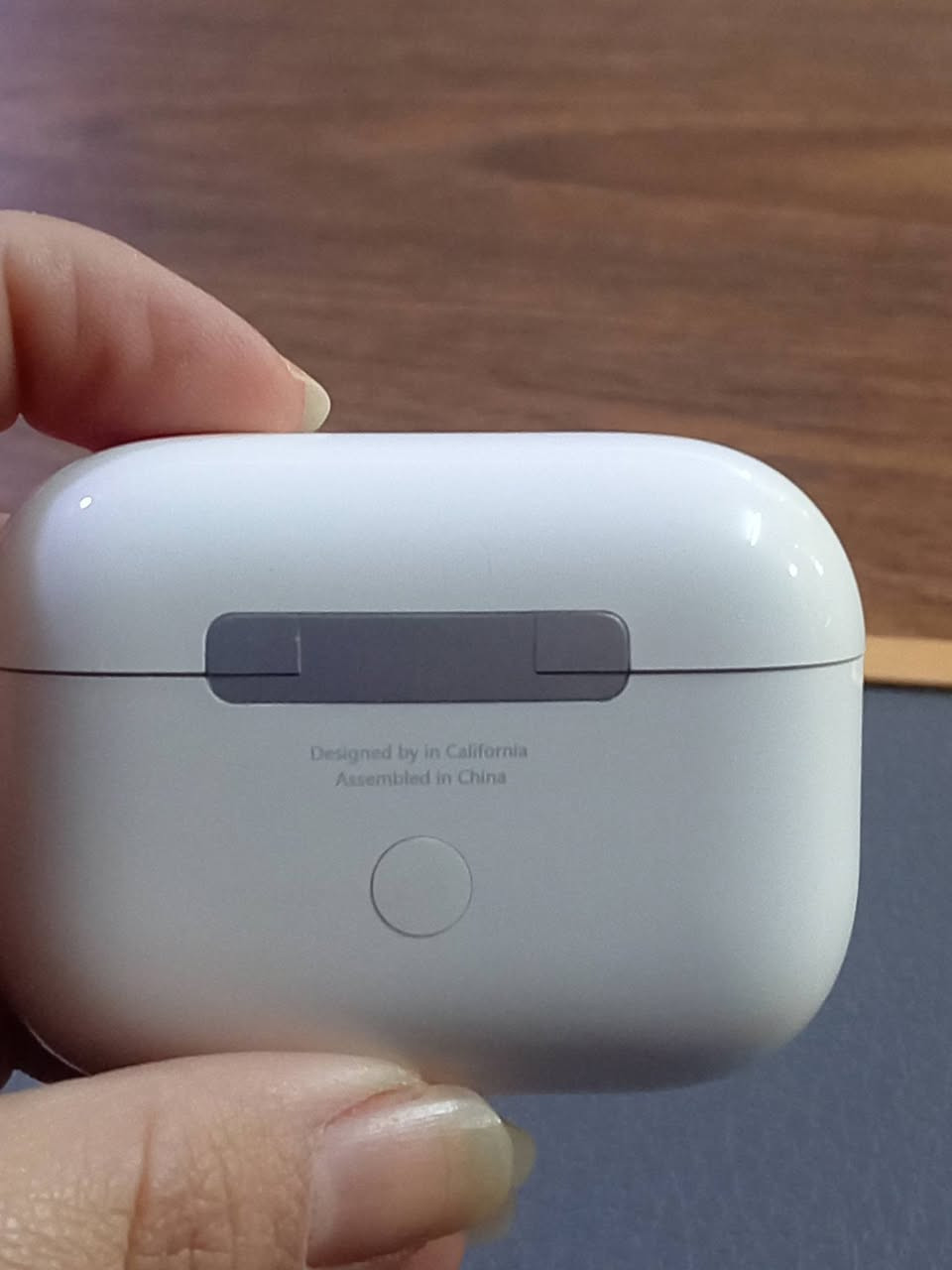 سماعات اصليه ابل 3برو للبيع
 فحص مابيه اي خلل بدون كارتون
السعر 200 
***********
