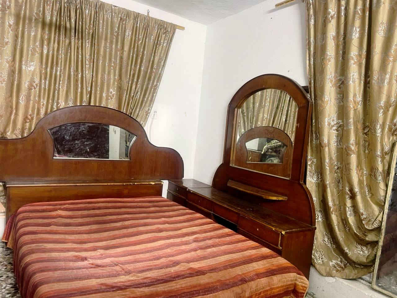 غرفة صاج سعرها 250 
بغداد التاجي


**إذا كنت صاحب هذا الإعلان وتريد حذفه لأي سبب، رجاءا أرسل رسالة إلى الدعم الفني**