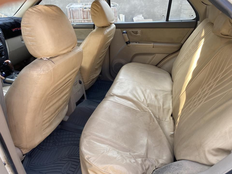 سورنتو مزاد داخلية 2006 مكينة وكير فيفيتي 2500 بلكارتون 
كهربائيات كلهه شغاله تخم تاير حدادة 
عنوان بصرة تسجيل بصرة سعر 48 بيهه مجال بسيط بيع فقط 
***********
