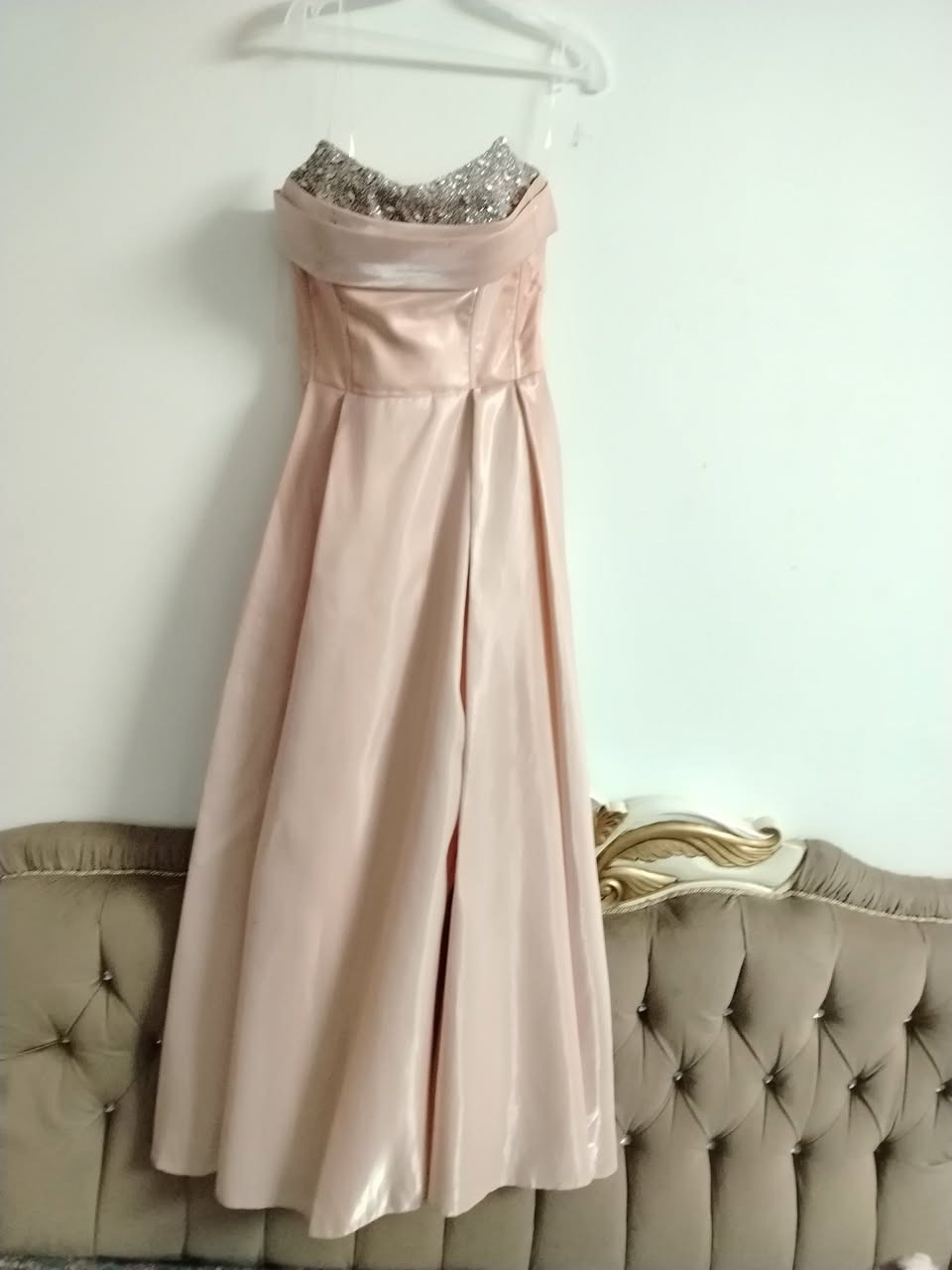 فستان سهره مستعمل ساعة ماخذي 180ابيع125فستان عقد مستعمل ساعة ماخذي 75ابيع50فستان اسود خامة اصليه توصى خياط ماخذي 80ابيع 50 سيت وردي ملمستخدم 15 سيت ابيض مامستخدم25


**إذا كنت صاحب هذا الإعلان وتريد حذفه لأي سبب، رجاءا أرسل رسالة إلى الدعم الفني**