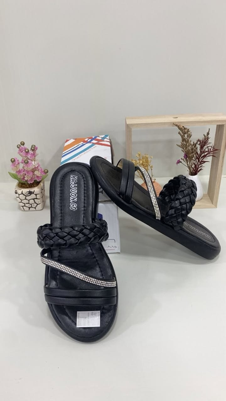 33 الف سعر درزن


**إذا كنت صاحب هذا الإعلان وتريد حذفه لأي سبب، رجاءا أرسل رسالة إلى الدعم الفني**