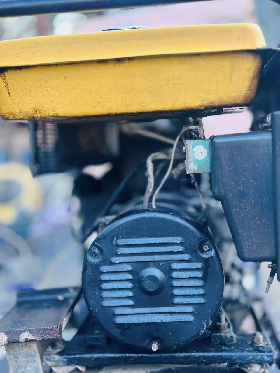 السلام عليكم
للبيع مولد كاما kipor گاز 5kv المولده شغالة تشتغل سلف وحبل نگره سلف نظيف كلش رايدها 350 وبيها مجال بسيط


**إذا كنت صاحب هذا الإعلان وتريد حذفه لأي سبب، رجاءا أرسل رسالة إلى الدعم الفني**