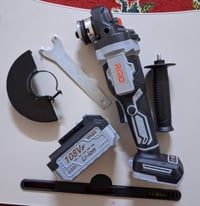 عدد يدوية • برشلز • توصيل