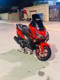 دراجه سترونك للبيع موديل 2024 دراجه جديده استخدام قليل بعدها بحالة شرك...