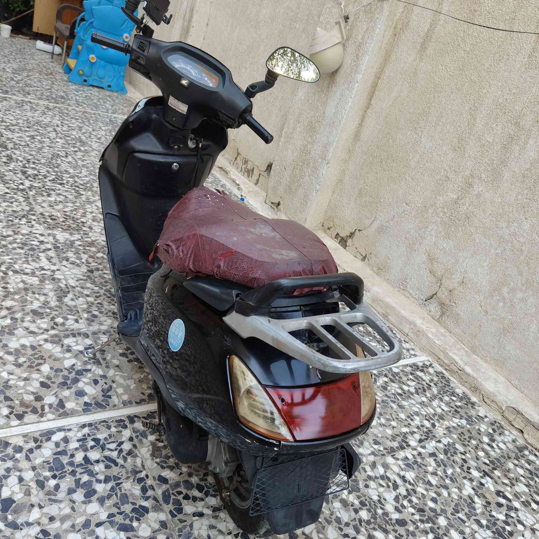 السلام عليكم عندي دراجه سبيسي نضيفه السعر 350(***********)العنوان الشعب
