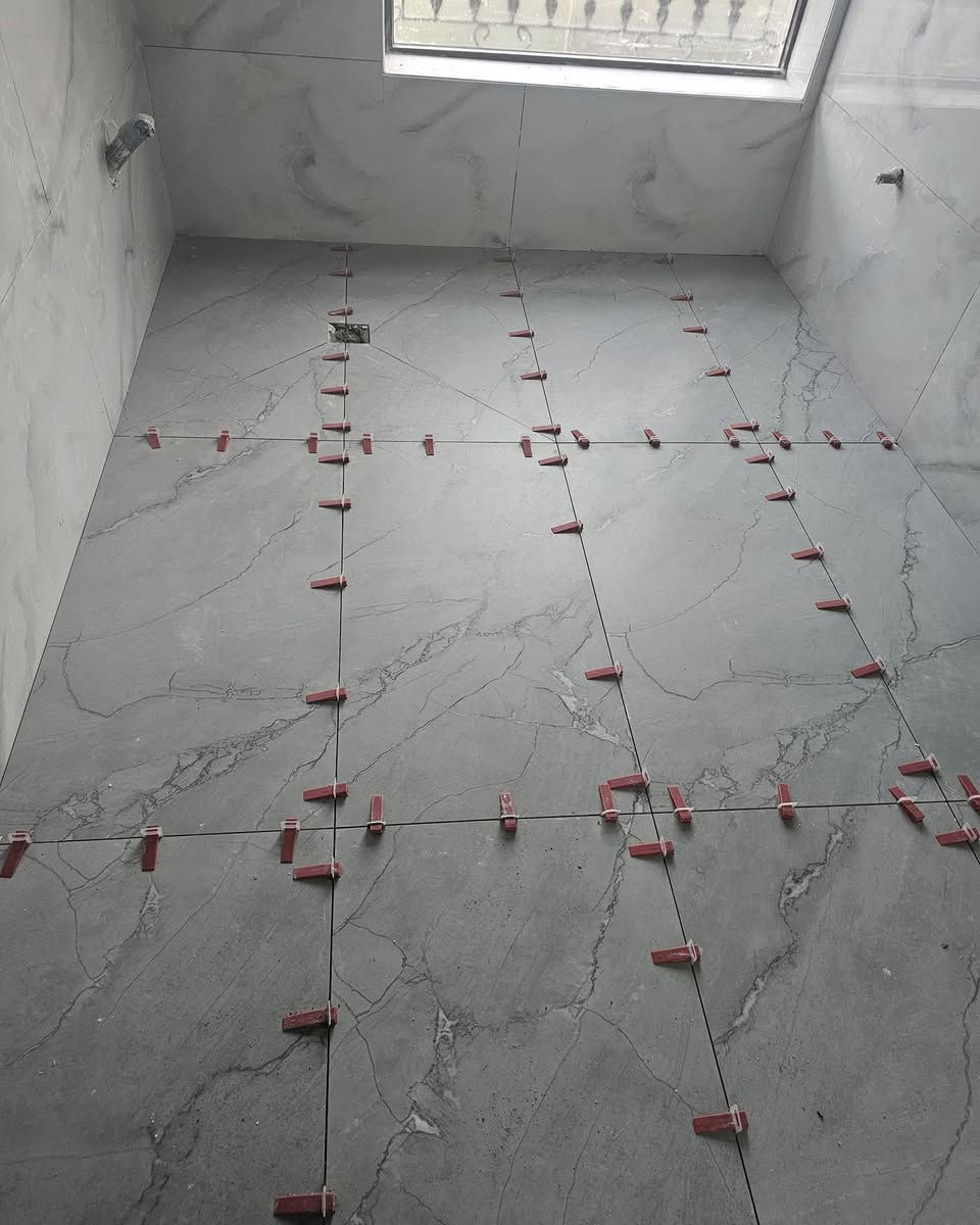 ‏خلفه سيراميك درجة أولى، متفرغ حالياً للعمل.
تنفيذ كافة أعمال السيراميك بدقة واحتراف، تسليم بإشراف مهندس وضمان جودة العمل.
خبرة في جميع أنواع السيراميك (أرضيات، جدران، حمامات، مطابخ).
التواصل ***********
