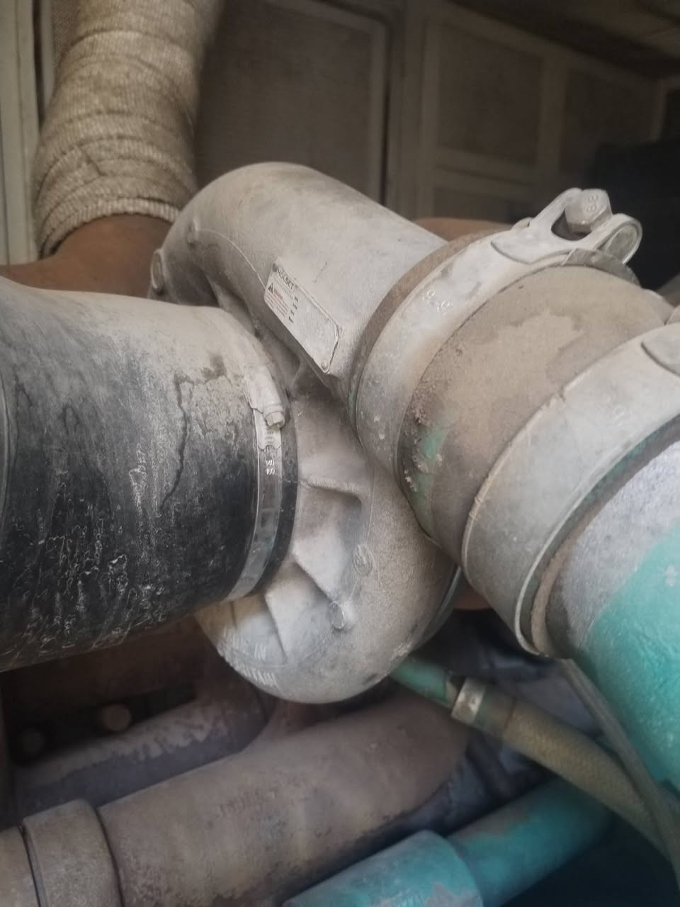 سوبر كومنز ميكه وربع للبيع المكان بغداد *********** للتواصل واتساب
