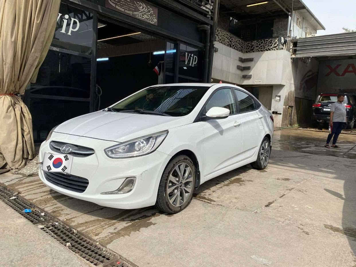 اكسنت موديل٢٠١٦ فول مواصفات
سيارة مكفولة خليجي
رقم بغداد الجديد

فتحة
لايت عدسة منضومة كاملة
ويل كروم١٦
مكينة١٦٠٠
تحكم جهتين
تبريد ثلج ❄️ 
مكان سيارة النجف الاشرف
السعر ١٢٠وبيهة مجال بسيط
للاستفسار الاتصال***********
