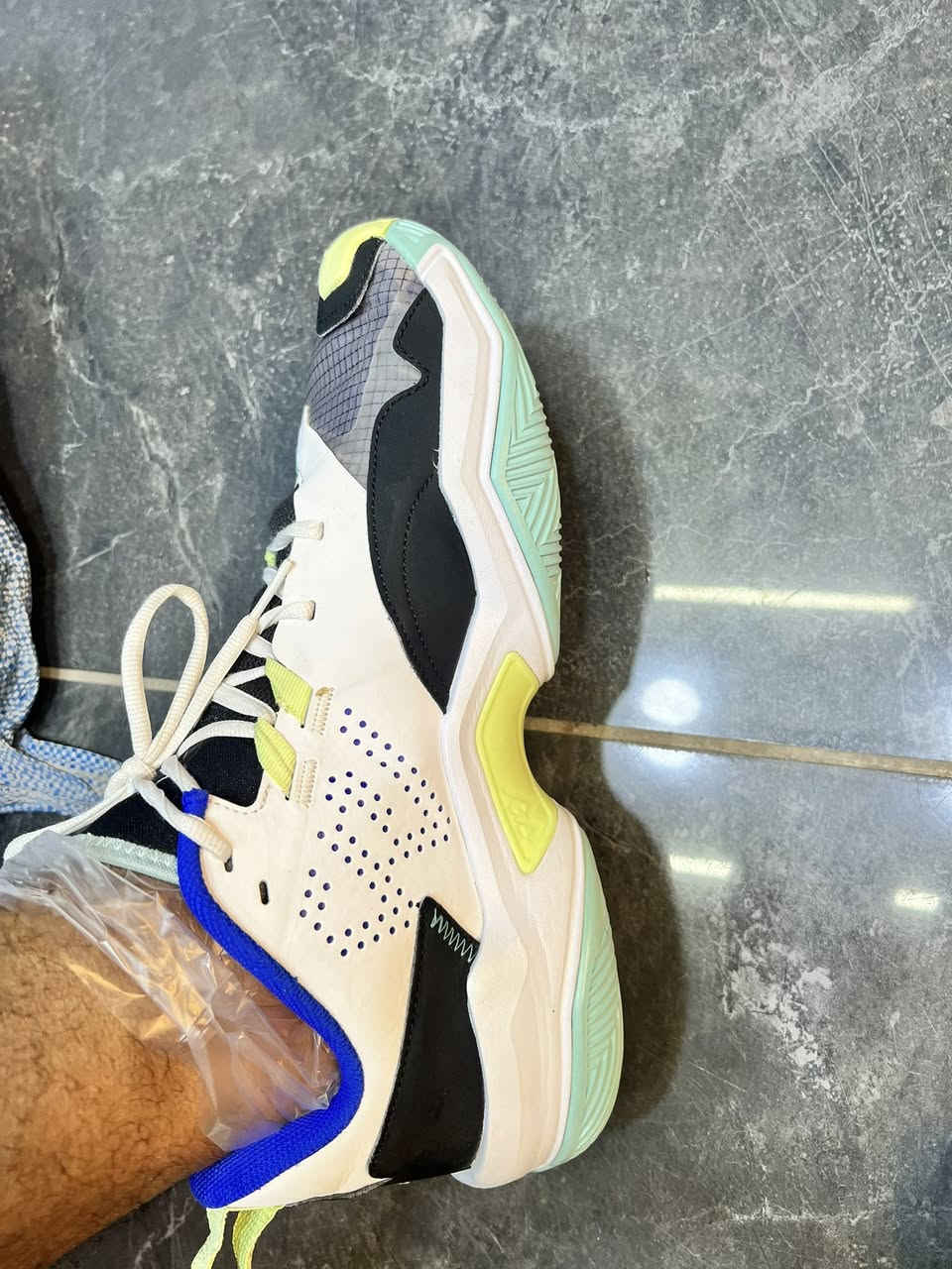 جوردن باله مستعمل نظافه 100 بلميه
السعر 55 الف 
قياس 46


**إذا كنت صاحب هذا الإعلان وتريد حذفه لأي سبب، رجاءا أرسل رسالة إلى الدعم الفني**