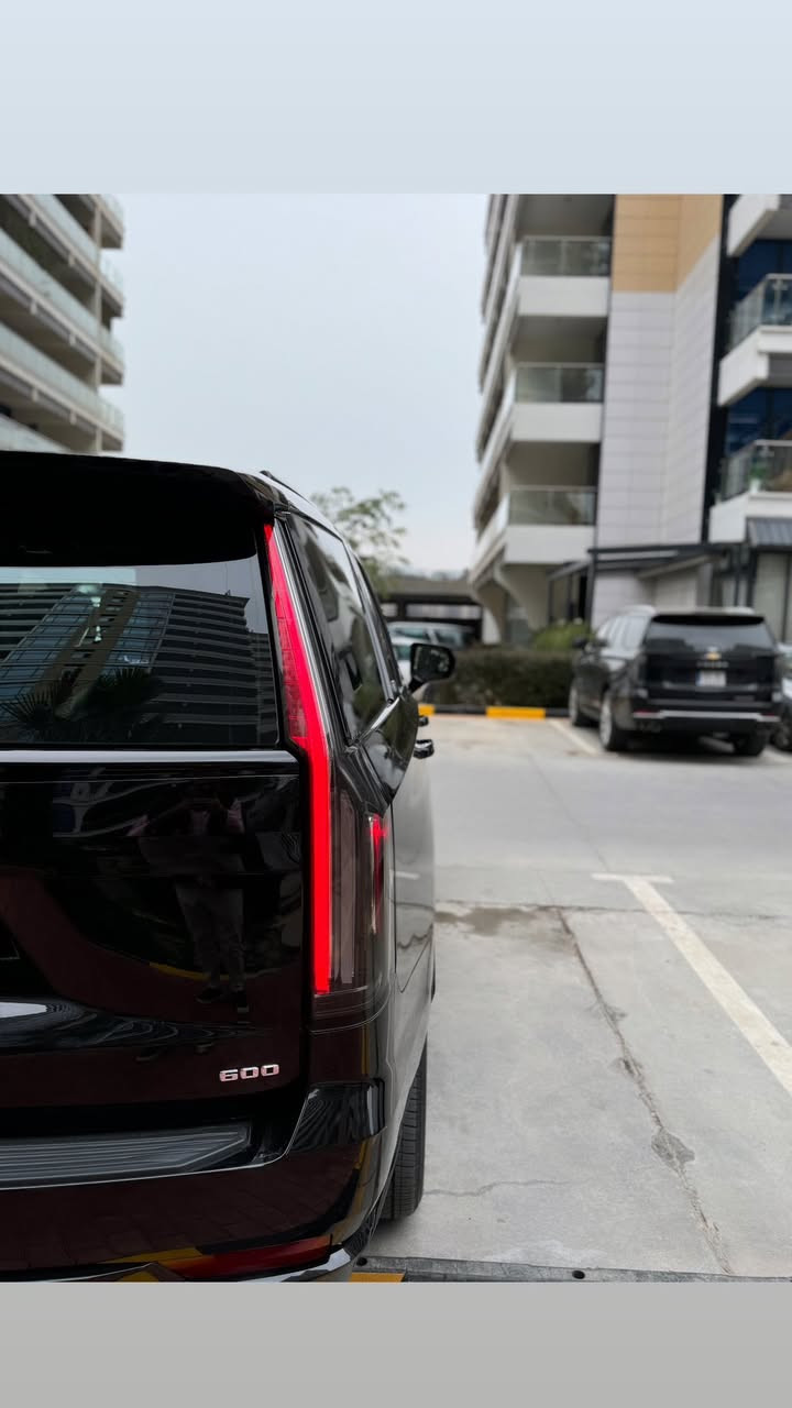 "" كاديلاك 2024 Cadillac Espresso ""
وكاله المنصور داخل الضمان اخت الزيرو 
ماشي 9 فقط مغلفه PPF ضمان رقم بغداد 
اعلى فئه كراسي مساج سماعات 36 فول 
ترهم بيع او مرواس حسب القناعه ....💎
-------------------------------------
المواصفات اعلى فئه اسبرسو 1/1
جكات 
بانوراما
بيبان شفط 
جنطه شفط 
كراسي مساج 
كامرات عدد 5 
سماعات عدد 36 
هند بريك بصمه 
كراسي تدفئه تبريد
كشنات خلفي vip 
تشغيل عن بعد 
كامرا ناضور ليلي 
رادار حساسات 
نقطه توقف ذاتي 
الى اخر معروفه المواصفات 
-----------------------------------
مكان السياره بغداد كفاله عامه من الشخط 
الرصعه البارد الصبغ الدبل كود كفاااااله بيها 
سونار ايضا جديد الشراي الجناي يتصل 
او واتساب الرقم : ***********
