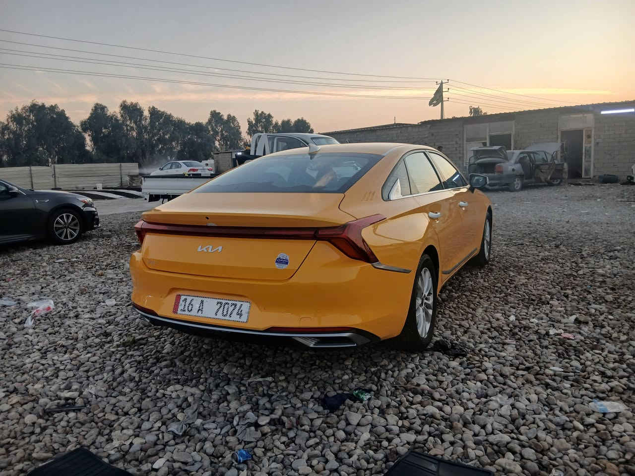 كي 8 
موديل ٢٤ 
بسمي  الدوانيه قضاء عفك 
فتح قطعه وحده فقط 
السعر ٢١٠ 
***********
