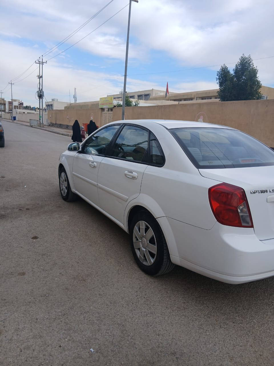 سلام عليكم اوبترا 2014كفاله عامه كير عادي رقم إنكليزي تبريد حداده كير محرك كله جاهز بسمي هزه وسنويه جددمكان السياره الكوت***********السعر 83وبيها مجال
