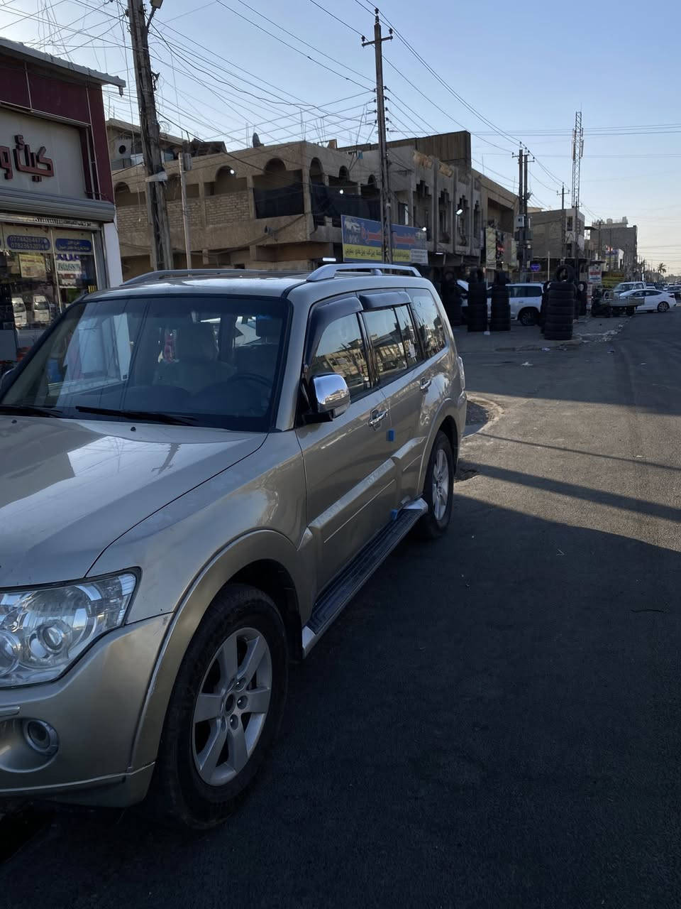 السلام عليكم
باجيرو موديل ٢٠٠٨ 
السياره كفاله عامه 
محرك ٣٨٠٠ 
السياره عليه ادامه 
صدر امامي خلفي جديد 
تختم تاير جديد 
رقم جديد 
هزة جديدة 
مواصفات 
تحكمات 
شاشه 
كشن كهرباء 
مري شفط 
مكان السياره بغداد _حي العامل 
السعر ١٢٨ وقابل للتفاوض 
للاستفسار الاتصال على الرقم التالي 
***********
***********
