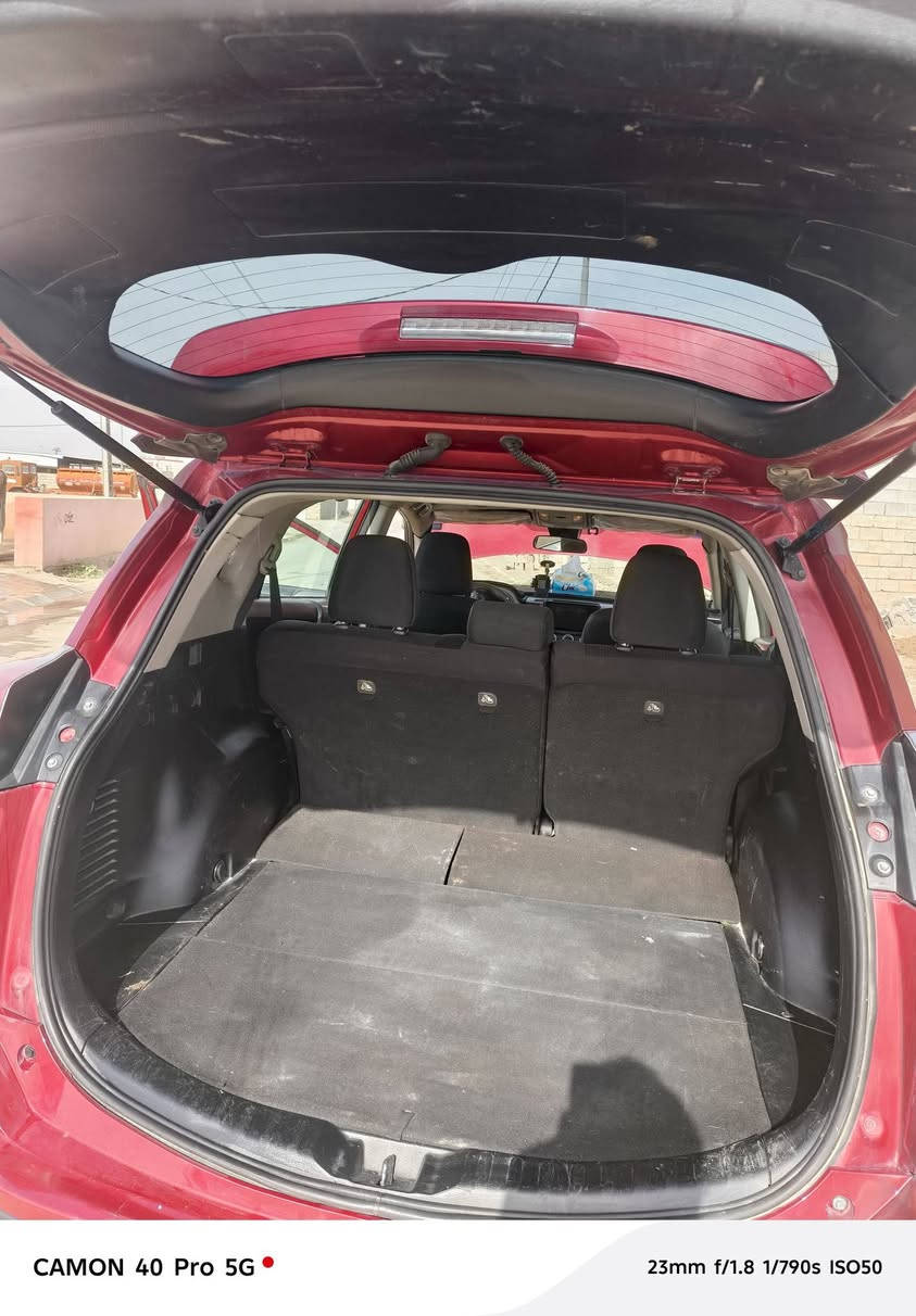 سلام عليكم راف فور موديل ١٨ مواصفات عاديه طخم تاير جديد شرط التحويل وبطاقة بانزين موجوده گير محرك شرط  جاهزه مابيه نقص السونار موجود السياره بدون دواخل والشاصي سليم  السعر١٢٥ وبيه مجال وحي الله الجميع ***********الحويجه حي العسكري
