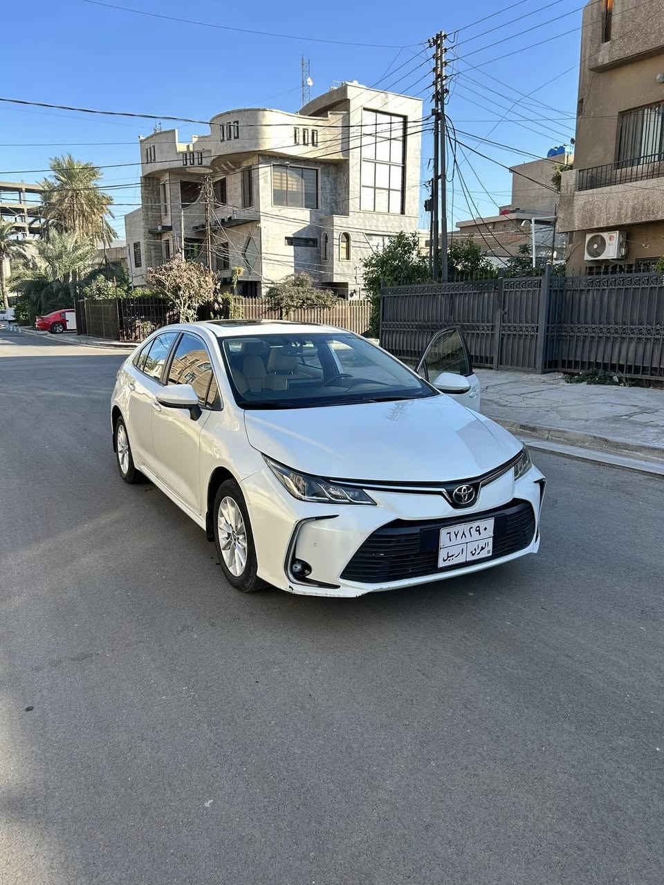 كورلا 2020 خليجي جيهان مو تجميع صيني 
 فتحه سقف سياره جديده 
محرك 1800 
ماشيه ١٢،٠٠٠ حقيقي سياره مال بيت
بيها صبغ حزام 
مابيها لا ايرباك  
 ولباقي كير ومحرك وصدر كله مكفول  وشرط عله فحص 
مكان السياره بغداد الداودي قرب شارع تانكي 
فقط اتصال ***********
