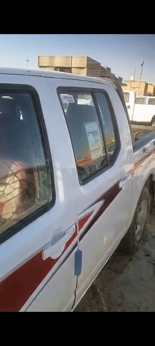 نيفاره ٢٠١٣ رقم اربيل بيهه وكاله محرك مكفول وكلش جديد لامفتوح ولاينقص الضرر الباب عكس السايق والمدكر والبنيد مثل موضح عندك بل صوره مكانهه بصره الكزيزه السعر ٥٥ وليريد مقطع عندي الهه كامله يراسلني ودزه اله وبيهه مجال لتعجبه يخابر ويدلل الرقم *********** البصرة, العراق
