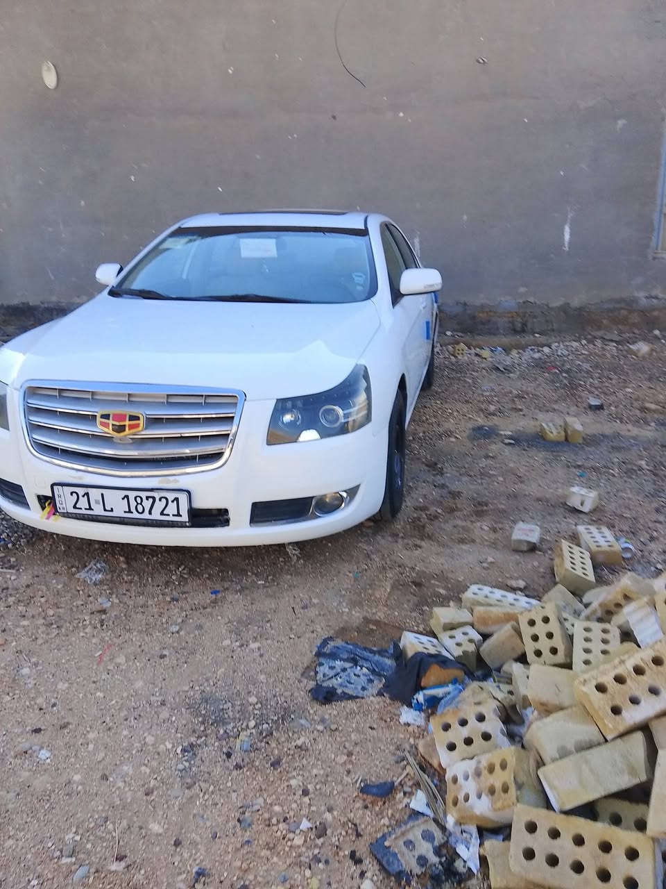 سلام عليكم سياره ام كراند c8 البيع مكان المسيب الحاميه سياره حداديه نضيفه تخم تاير ومكينه بل كرتون ملاحظة كيرعاطل سياره فقط هاي ضربه بيه سعر 50 وبيه مجال 
***********
