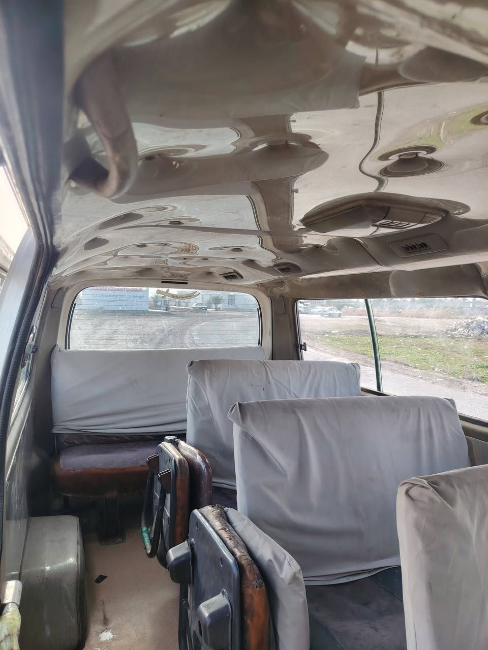 السلام عليكم نيسان يورفان 2010 كير محرك اكسن جديد تخم داير توشمه جديده الاستفسار الاتصال ***********
