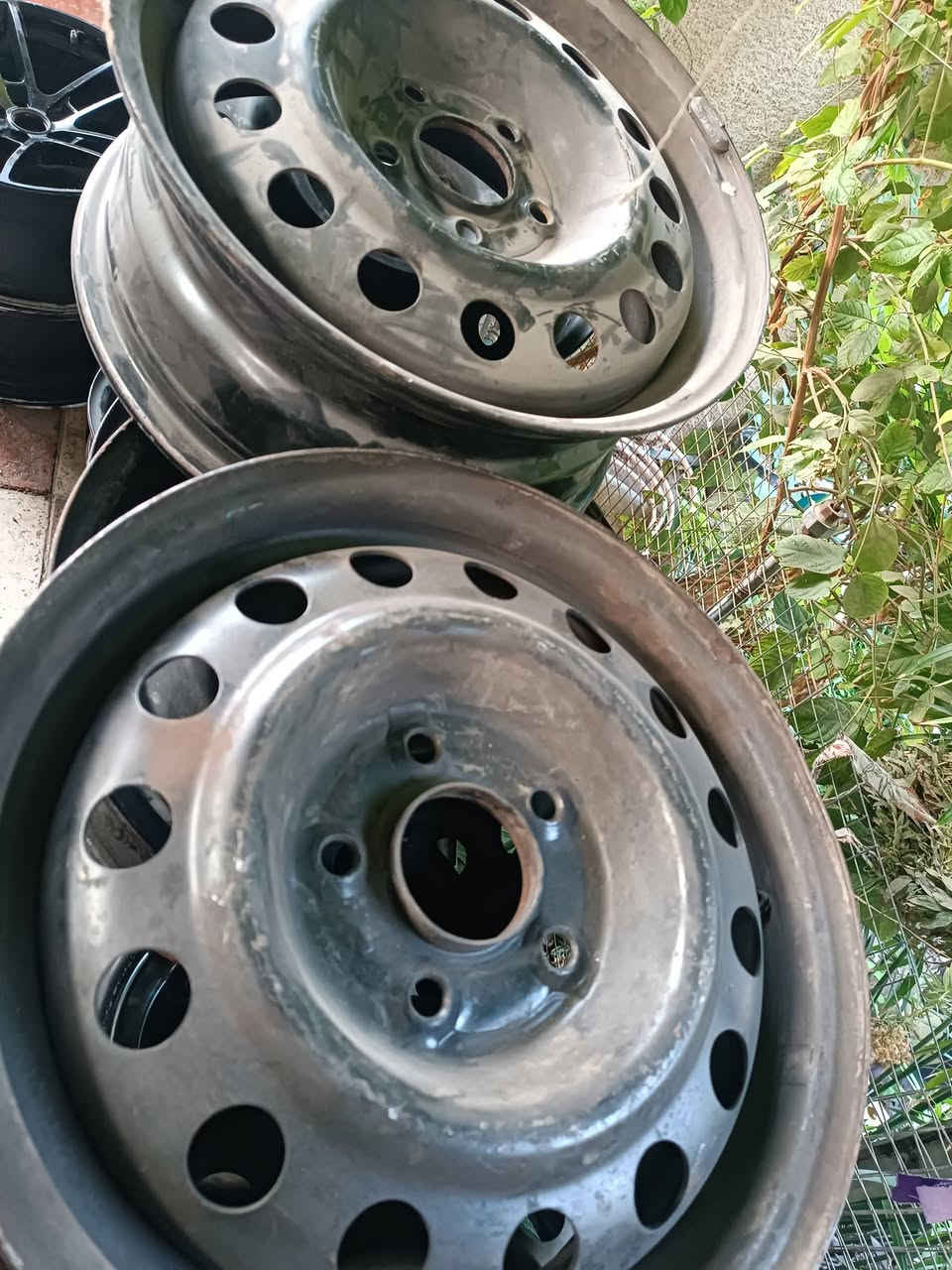 سلام عليكم
متوفر ويلات حجم 15 و16 أصلي ختم حاويه 
جمله سعر 100 
حله حي صناعي 
***********
