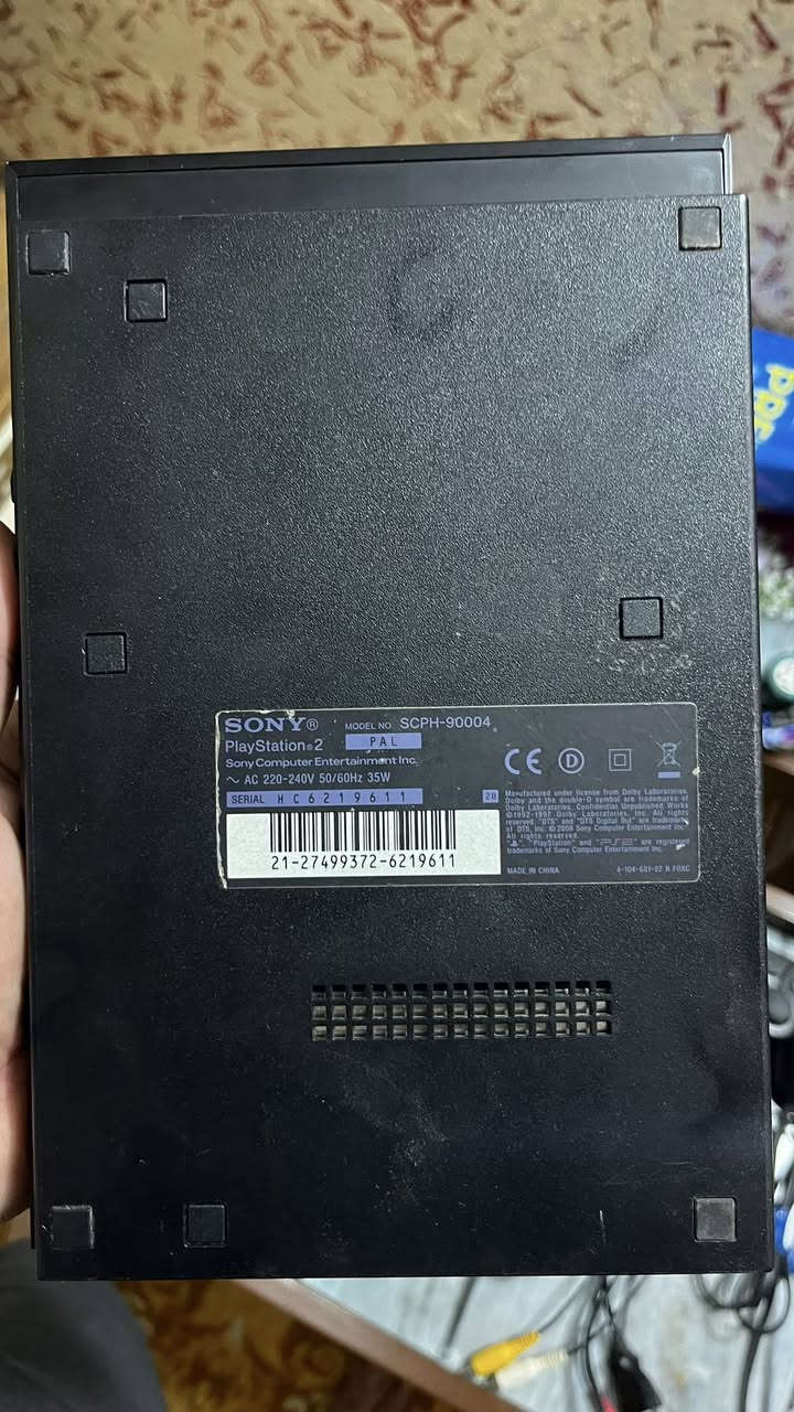 بلي 2 مستخدم شي قليل جداً نظافه 95‎%‎100ملحقاته يده وايرليس ميموري 8كيكا فلاش 16 كيكا بي 15 لعبه تقريباً اخذته لابني وما رغبه 
السعر 55 الف 
العنوان ديالى بعقوبه المفرك
***********
