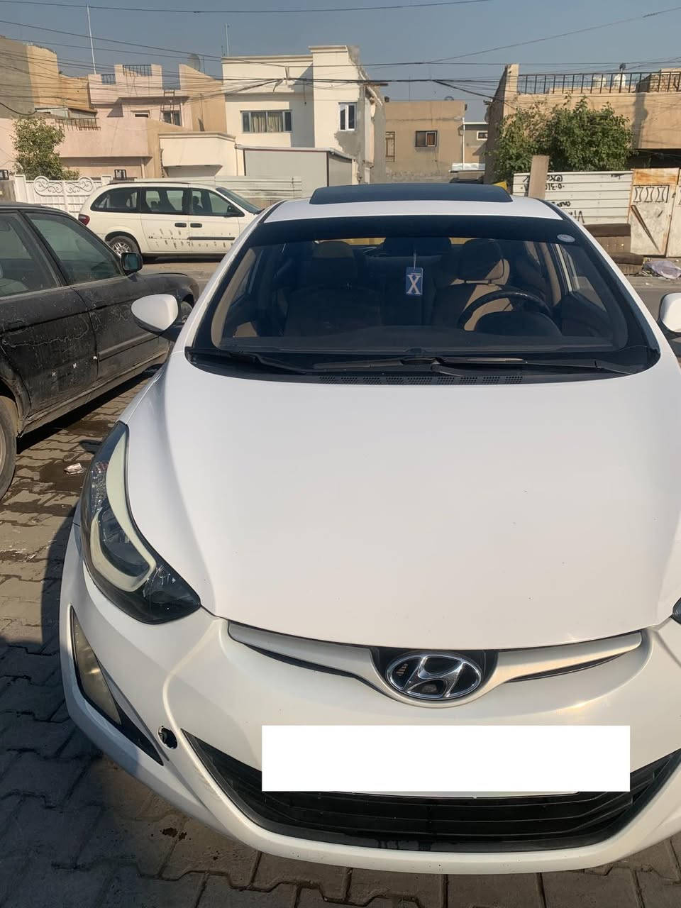 الانتره موديل ٢٠١٥
فول مواصفات عدا البصمه 
خليجي فقط بارد بين البابين 
رقم اربيل 
السعر ١١٢ بيع مستعجل

***********
