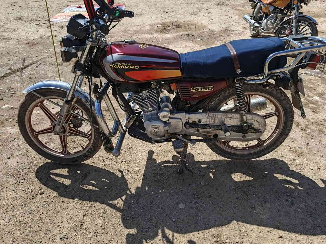 سلام عليكم  دراجه للبيع نظافه فول موديل 17 الرقم ***********
