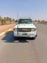 تويوتا لاندكروزر • الزعفرانية • حلوه