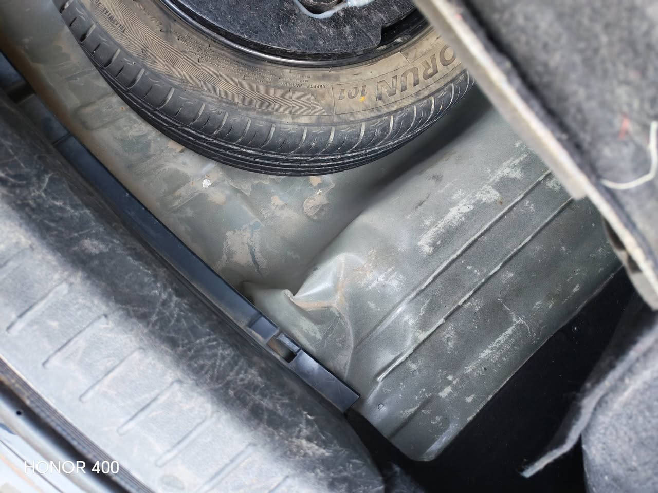 سلام عليكم فورتي 2021 معوقين
تبريد خير من الله سويته هذاك صيف اب 600 منضومه كامله شديت
تايرات اماميه جداد
صور سونر مالته منزلهن
سياره صارت بيه ضربه بل صندوگ او ما صلاحته عفته او عندك بل جه يسره شخطت بل باب رجعته بارد او كحلتهن
سياره اب 120 بيه مجال 
***********
