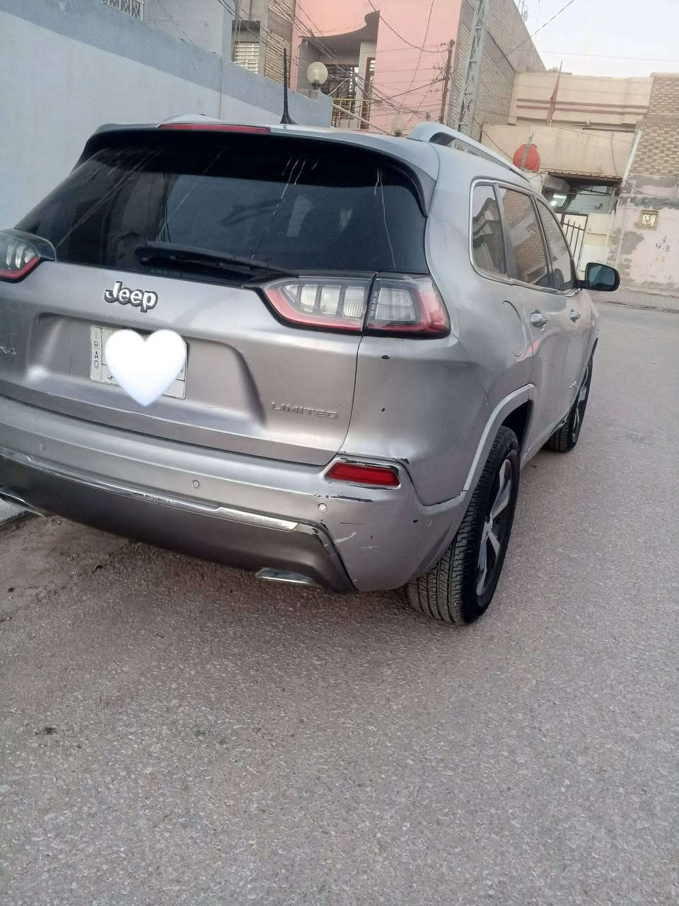 سلام عليكم جيب شيروكي بزونه موديل 2019
محرك 6 سلندر  
جنطه كهرباء 
كشانات جلد كهرباء تدفئه تبريد 
سياره مكانه نجف بسمي
السعر 145 وبيه مجال 
الاتوصل ***********
