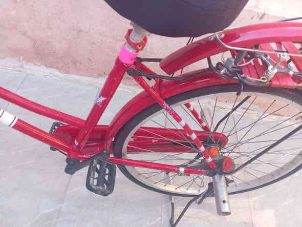 بايسكل عبد الحليم ماركه كولف
مكينه شيمانو
بايسكل شرط واحد علا واحد
بس الشاصي شويه مشخط مثل ما واضح بل صوره
بايسكل كامل ما بي نقص برغي

البايسكل للبيع السعر(75)وبي مجال بسيط او مراوس راس ب راس تعال خاص او اتصل علا الرقم ***********
