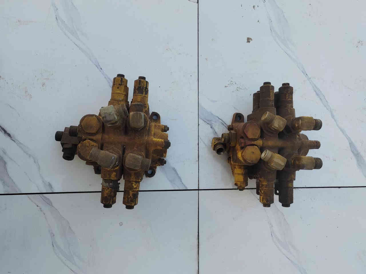 كنترولاات شفلات تفصيخ وارد ياباني شرط الشغل للبيع
للاستفسار الاتصال على الرقم ***********
