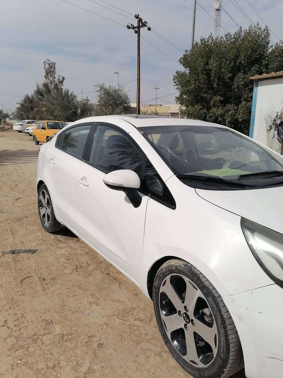 سلام عليكم كياريو موديل 2015 خليجي سياره فول عدا البصمه بيها بارد ب قبق الجنطه مكينه مفتوحه كير مكفول  سنويه ساقطه رقمها قادسيه 
السعر 102 وبيها مجال 
مكانها الديوانية قضاء الحمزه الشرقي 
غير متواجد ع الفيس مكلف بالنشر اتصل ع الرقم وبيك خير وتدلل ***********

