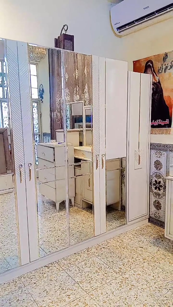 غرفه ست بيبان ست قطع للبيع نظيفه مع فتح وشد ونقل السعر 500 قفل الاستفسار *********** واتساب
ما متواجد على الفيس

