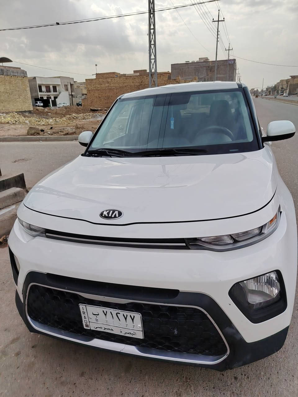 سلام عليكم سياره للبيع صول 
مديل 21
وراد امريكي 
ماشيه 74
نص فول
للاستفسار تصال على رقم 
***********
