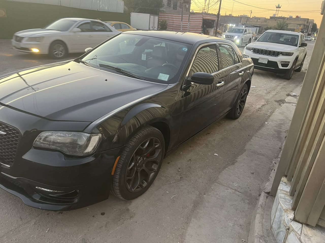 السلام عليكم
اوباما 15 معلايه 18

رقم قادسيه انكليزي
سياره بيها خمس قطع صبغ
فول مواصفات عدى الفتحه
كير محرك حداديه تبريد تدفئه
كامره ويل 20طخم تاير
سياره جاهزه وخير من الله
السعر 145 وبيها مجال قليل
مكان محافظه ميسان 
تلفون ***********
