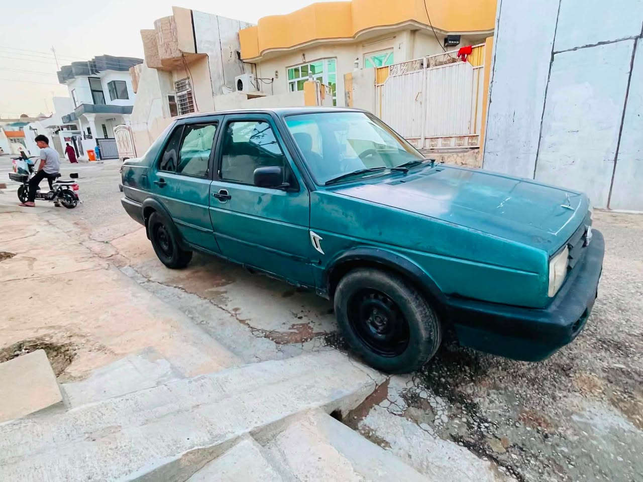 جيتا موديل ٩١
سنوية قديمة سيارة كلشي شغال و بشرط فقط كير يحتاج تشفيت شوية مخربط كهربائي كامل شغال تخم اامامي جديد مابي خياس مابي صبخ ولا ضربة
سعر ١٠ ورقة بي مجال  
مكان جمجمال 
***********
