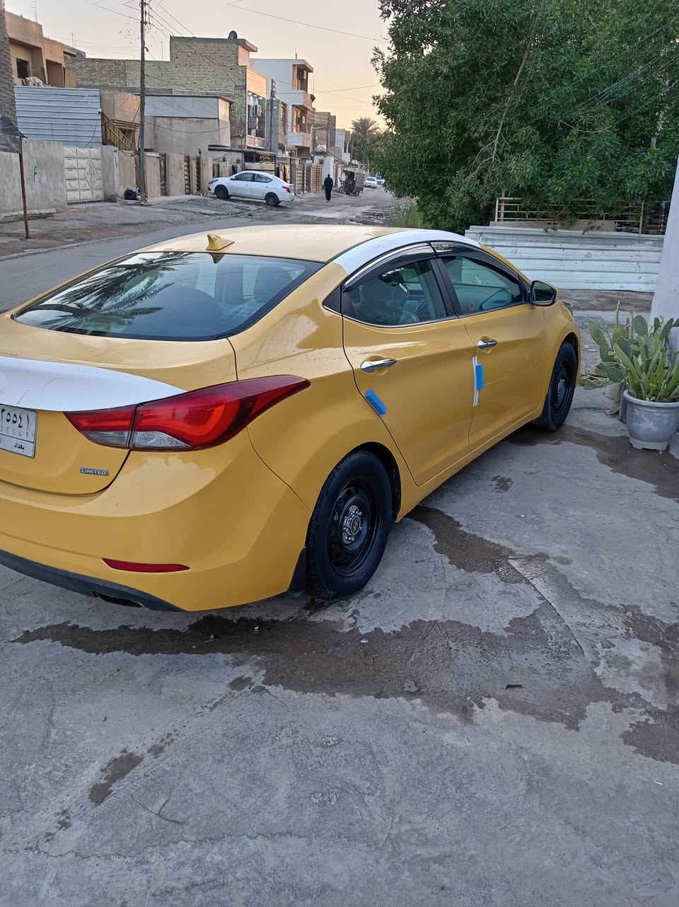 السلام عليكم النترا مويل ١٥ السياره فول حادثه بنيد بدون دواخل بغداد ***********
