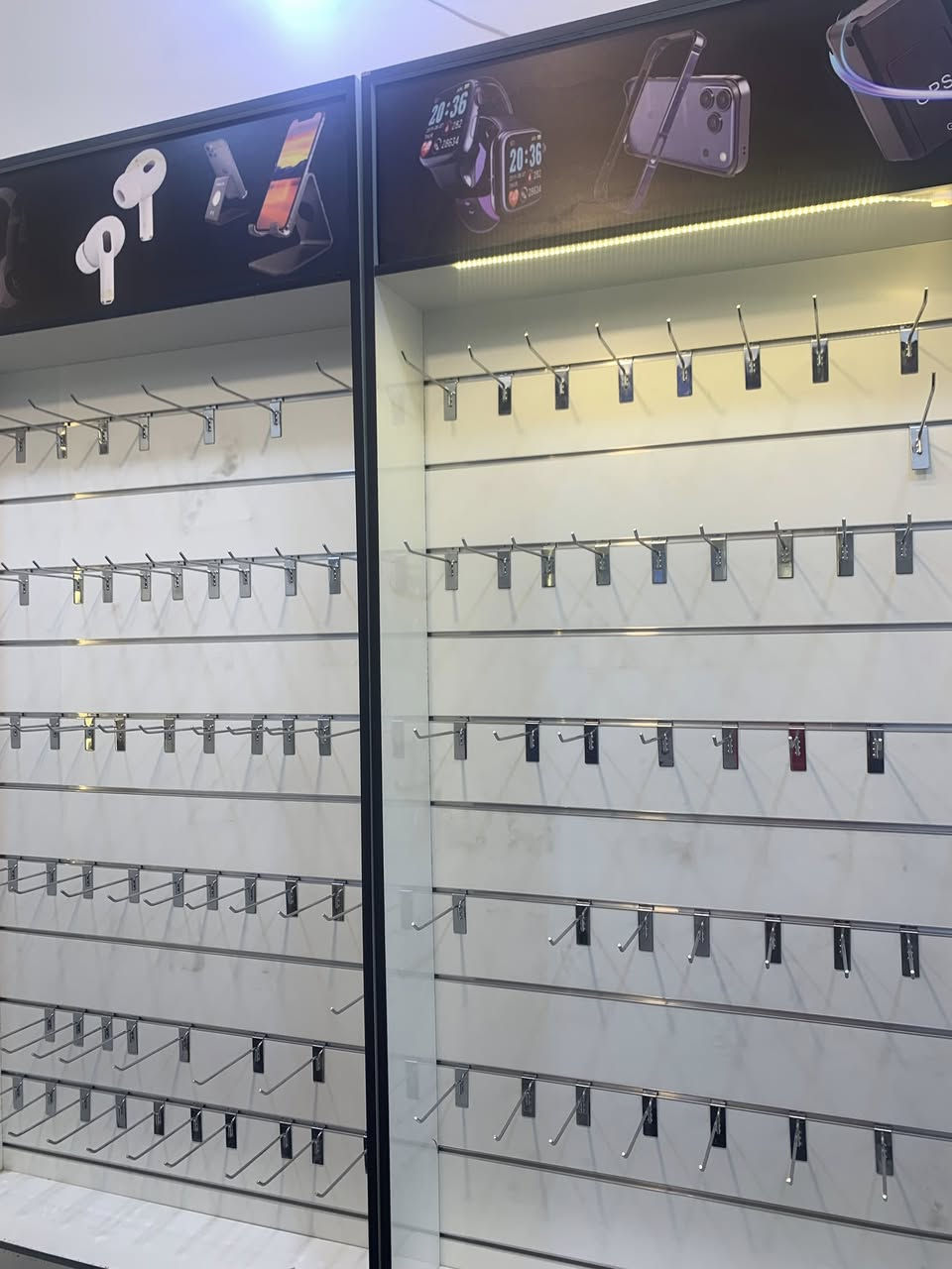 ‎عرضات جدد للبيع لسعر ٧٠٠ وبيهم مجال ***********
