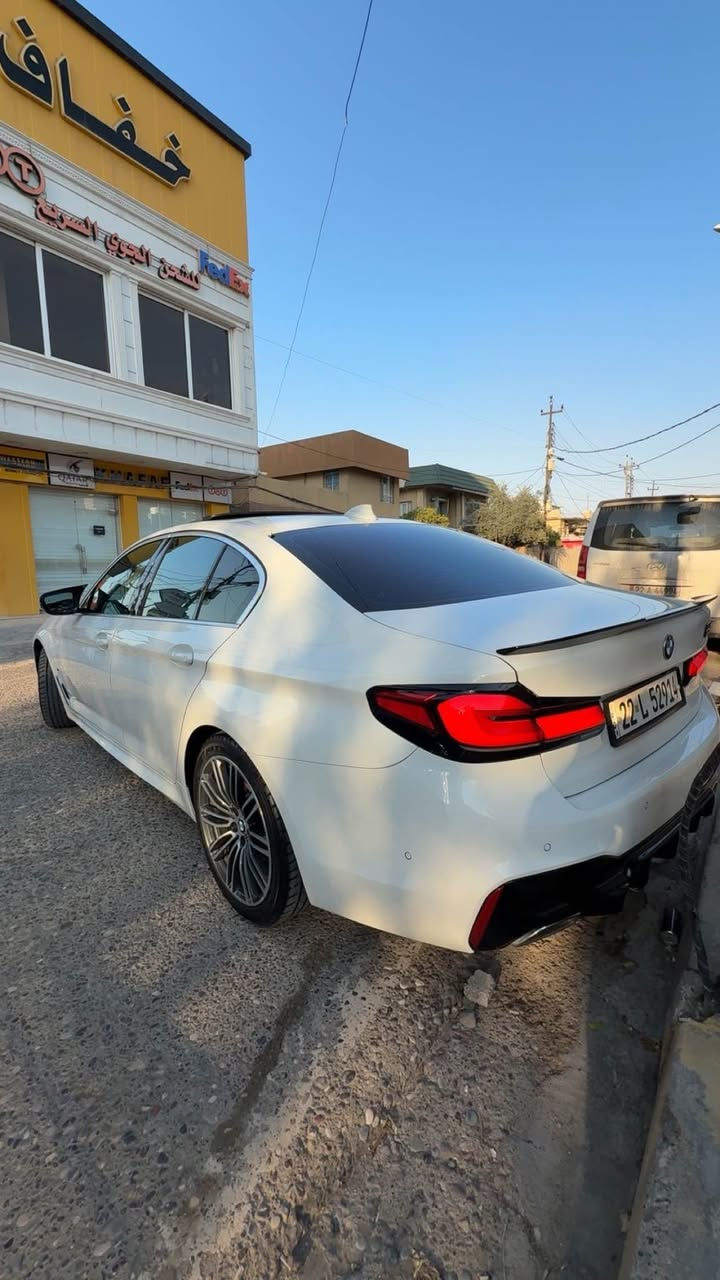 Bmw 530i G30 2019 
كلين تايتل (بدون صبغ)
كت كامل M بلادي كله مختم 
مواصفات 
سلايد⚔️
ابواب شفط⚔️
جنطة كهرباء⚔️
داتاشو⚔️
خمس بردات ⚔️ 
رادار امامي⚔️
رادارات جانبي⚔️
سستم صوت Harman Kardon ⚔️
تبريد منفصل⚔️
كشن منفصل⚔️
كشنات تدفئة⚔️
ستيرن تدفئة⚔️
ستيرن كهرباء⚔️
خزن كشن ميموري⚔️
كار بلي واير لس⚔️
فتحات تبريد تكم⚔️
شاشه ديجتال كامل⚔️
لايتات ADAPTIVE ⚔️
***********-*********** أربيل, العراق
