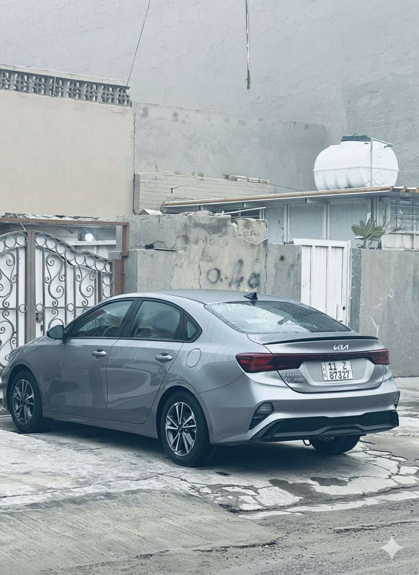 السلام عليكم 
فورتي 2023 
وارد  ضربتها  خفيفة موضحة بالصور بدون شواصي ويرباك 
ماشية 47ميل  بيها صبغ الدعامية ولبنيد فقط 
سيارة بدون نقص جاهزة 
بغداد الشعب 
***********
158$وبيها مجال
