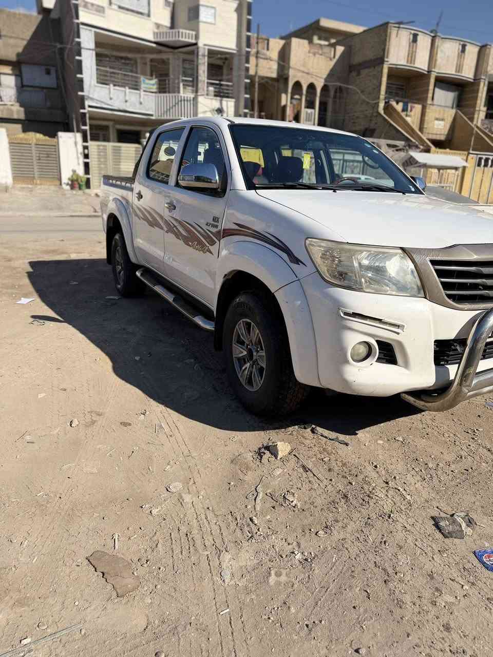 تيوتا هايلوكس 2014 سعوديه ستينيه اوتوماتيك رقم سليمانيه سنويه مجدده ماشيه 218 الف اصل تايرات شركه  *********** المكان بغداد مدينه الصدر السعر 220 وبيه مجال
