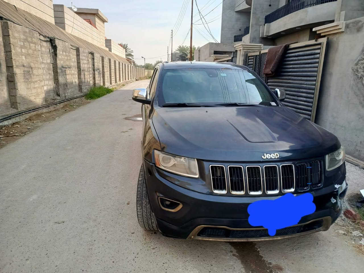 السلام عليكم جيب لاريدو امريكي 2015 لمتد فول مواصفات حادثة خفيف ربع البنيد والجاملغ اليسر  وشبر من باب الراكب  
 
المواصفات
-محرك 3600 V6
-كير 8 نمر  
- 4x4 فور ويل
- فتحة سقف
- بصمة
-شفتات ستيرن
-شاشه جبيرة 
- شاشة اعطال
-كشنات تدفئ امامي
-كشنات كهرباء الامام
- كشن ميموري خزن
-تبريد خلفي
-منافذ كهرباء
-كشنات جلد
-حساسات خلفية 
-صندوق كهرباء
-تشغيل عن بعد
-رقم بغداد 
-ماشيه ١٦٠ ألف 
-سعرها ١٧٠ وبيها مجال للطيبين

للتواصل : واتساب ***********
